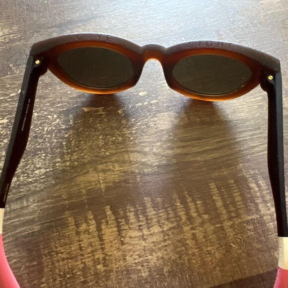 TOMS Matte Neopolitan Eye Give Sight Sunglasses Traveler Collection Wafer Sydney